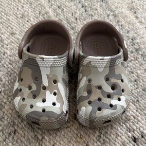 CROCS Kids Camouflage Water Shoes